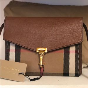 Burberry cross body